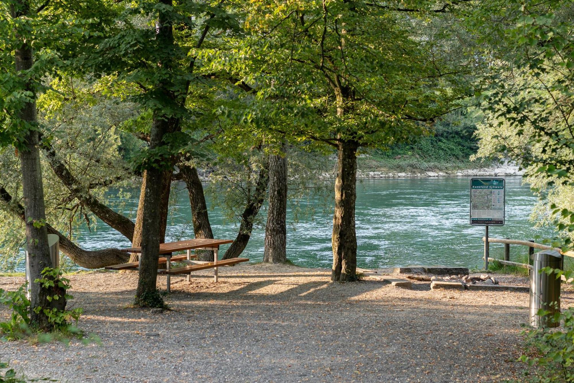 Tiny House Chez Claudine - Relaxen, Workspace, Naehe Thermen, Netflix, Free Parking & Wifi ブルック エクステリア 写真