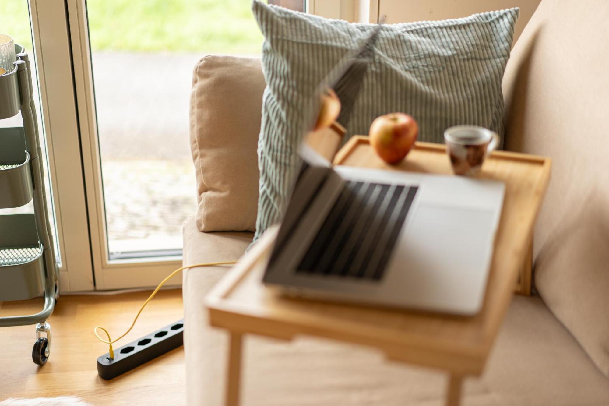Tiny House Chez Claudine - Relaxen, Workspace, Naehe Thermen, Netflix, Free Parking & Wifi ブルック エクステリア 写真