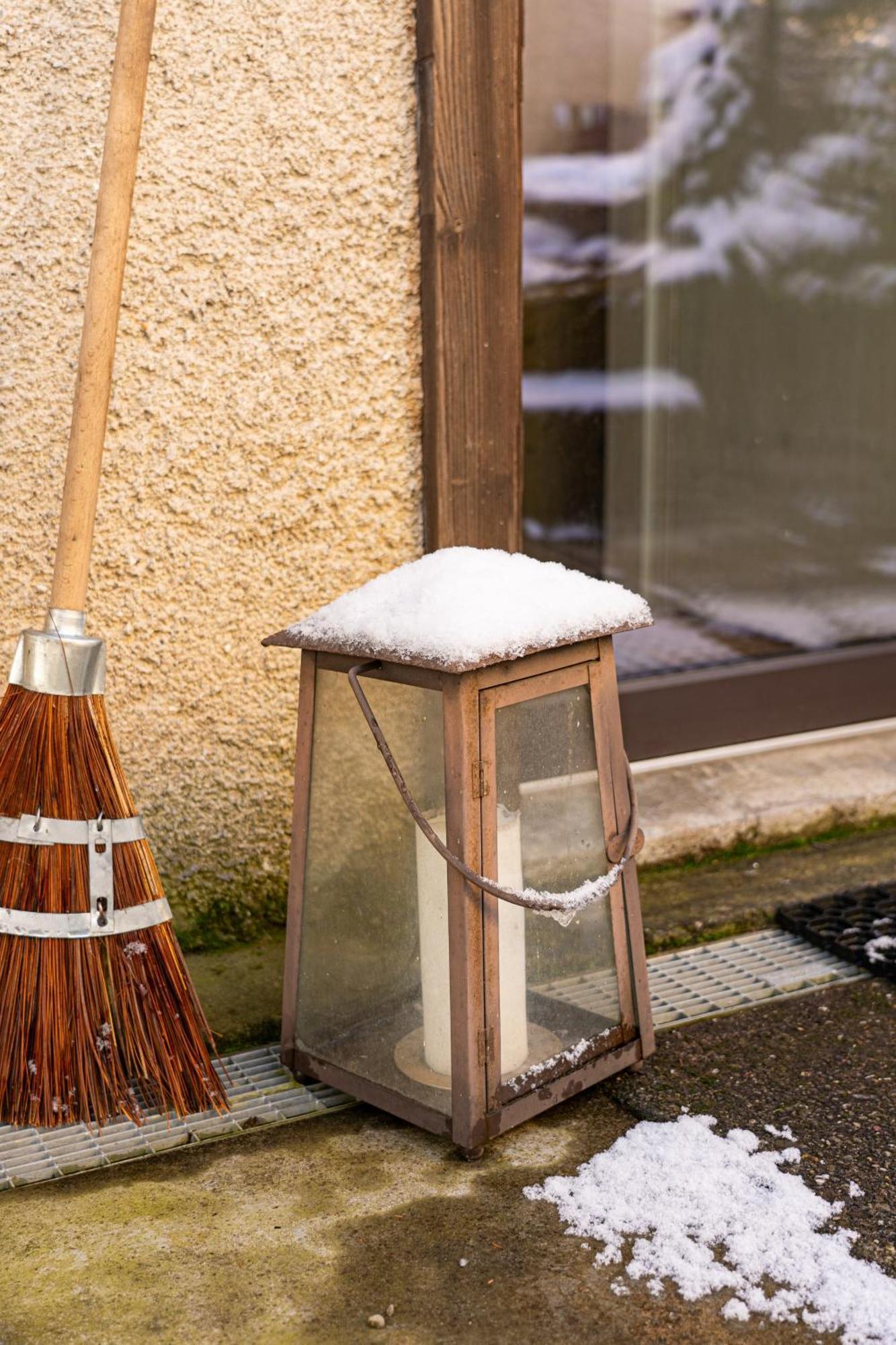 Tiny House Chez Claudine - Relaxen, Workspace, Naehe Thermen, Netflix, Free Parking & Wifi ブルック エクステリア 写真